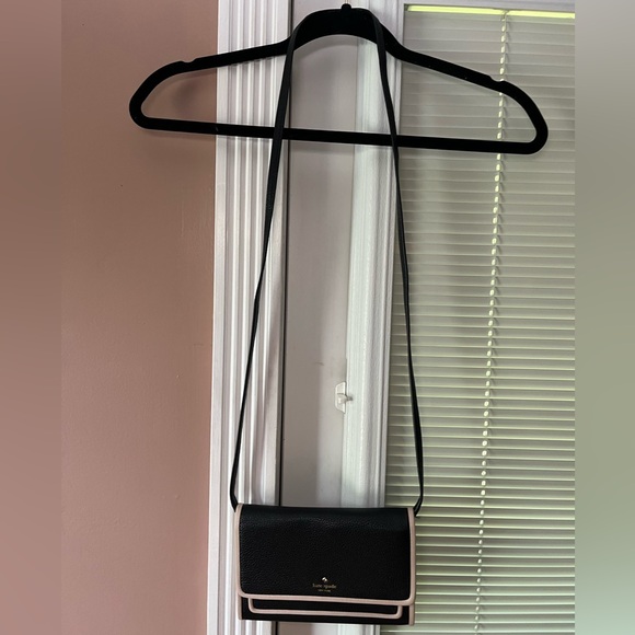 ✨💎Kate Spade 💎✨Summer Ward Place Black with Creamy Pink Details woc crossbody - Picture 8 of 8